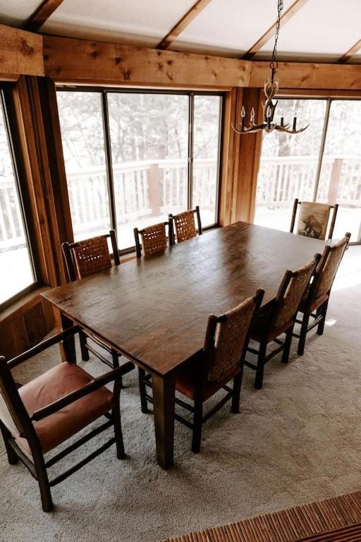 Cabin With Treehouse Views, 3 King Beds, 4 Bunks, And Large Hot Tub! Gatlinburg Exterior foto